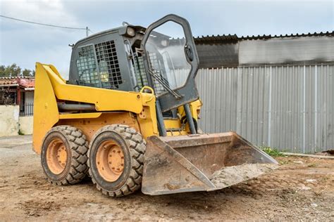 What you should know before buying your next skid steer